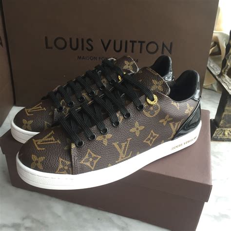 louis vuitton scarpe uomo sneakers|Louis Vuitton female sneakers.